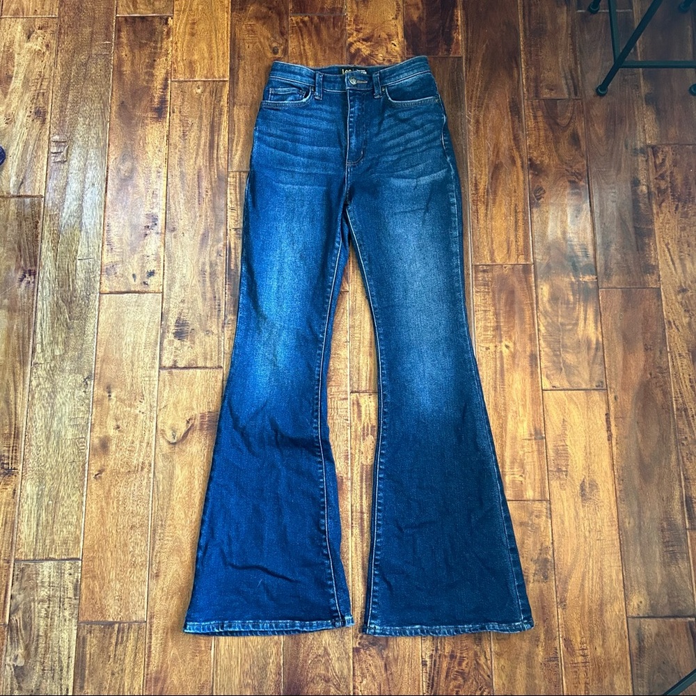 bell bottom jeans